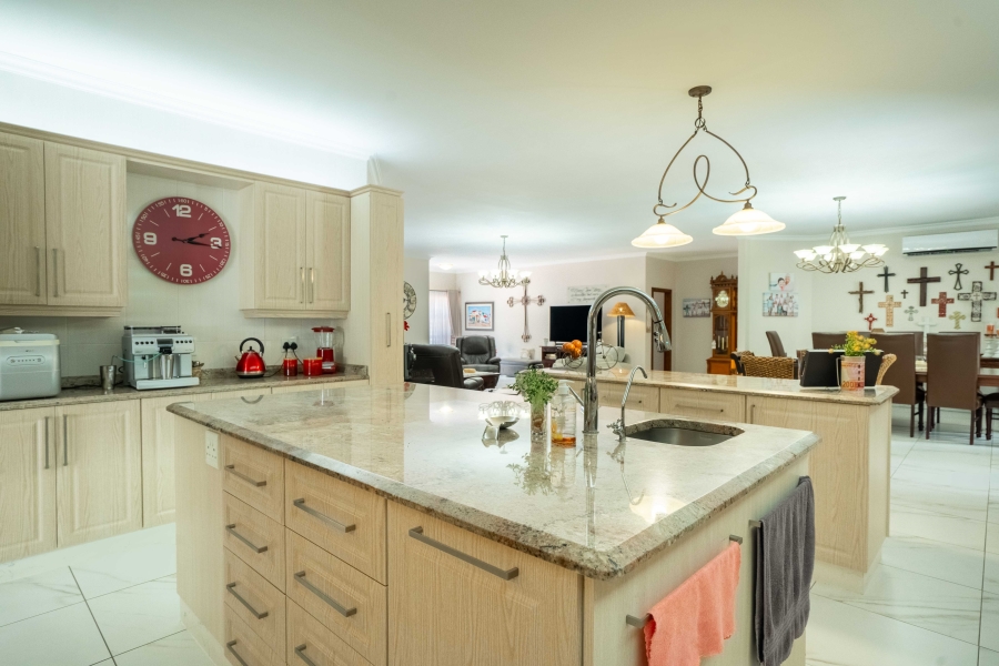 4 Bedroom Property for Sale in Pennington KwaZulu-Natal