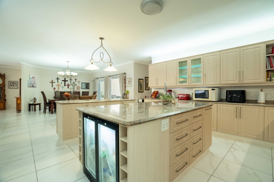 4 Bedroom Property for Sale in Pennington KwaZulu-Natal