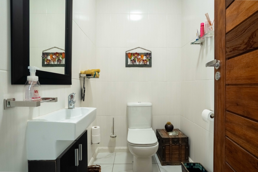 4 Bedroom Property for Sale in Pennington KwaZulu-Natal