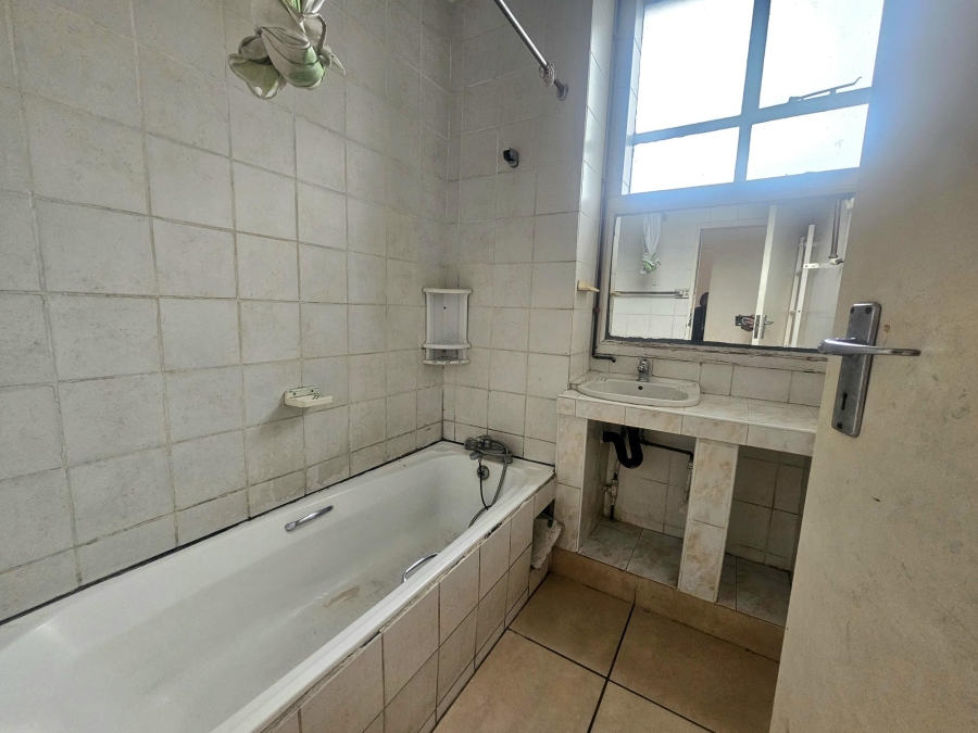 2 Bedroom Property for Sale in Montclair KwaZulu-Natal