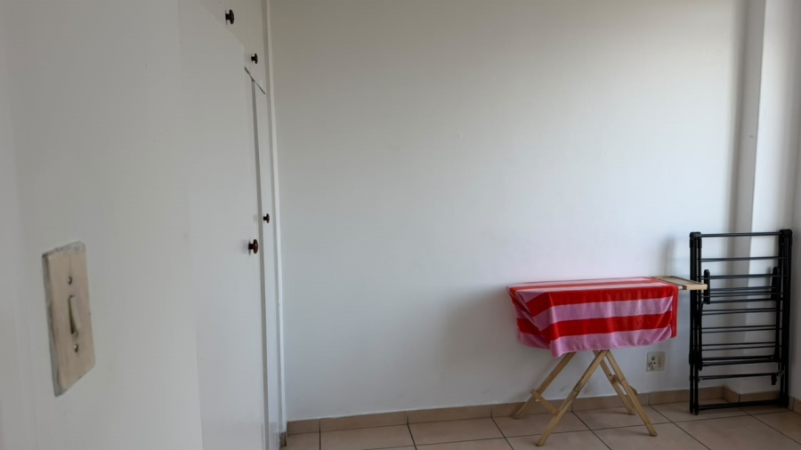 To Let 2 Bedroom Property for Rent in Montclair KwaZulu-Natal