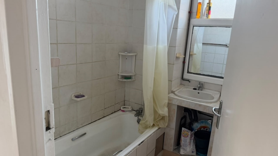To Let 2 Bedroom Property for Rent in Montclair KwaZulu-Natal