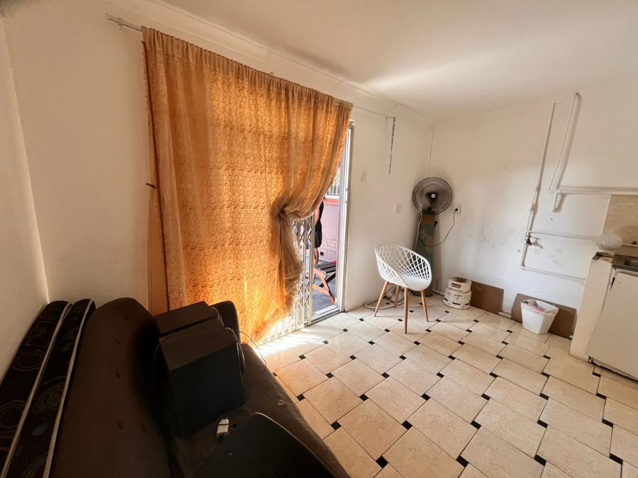 To Let 1 Bedroom Property for Rent in Ocean View KwaZulu-Natal