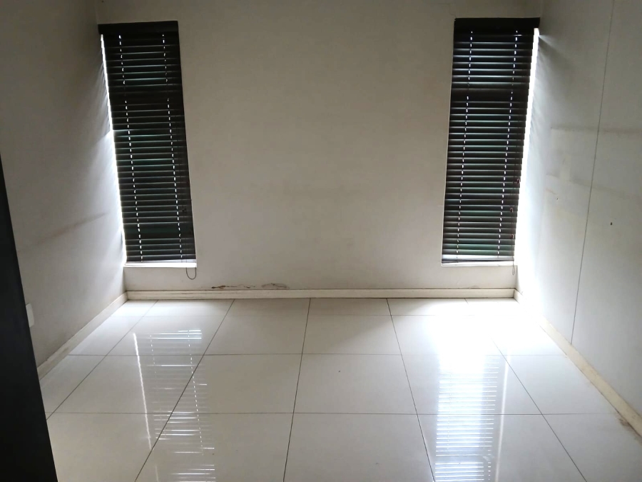 To Let 2 Bedroom Property for Rent in New Town Centre KwaZulu-Natal