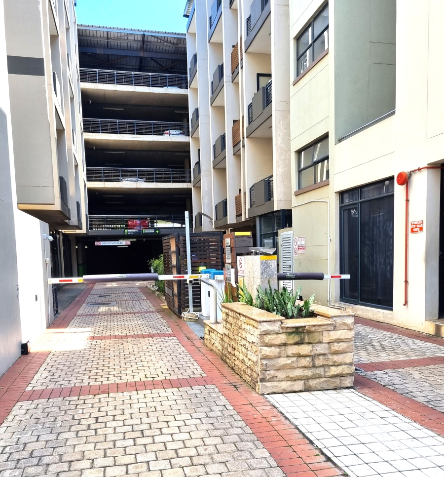 To Let 2 Bedroom Property for Rent in New Town Centre KwaZulu-Natal