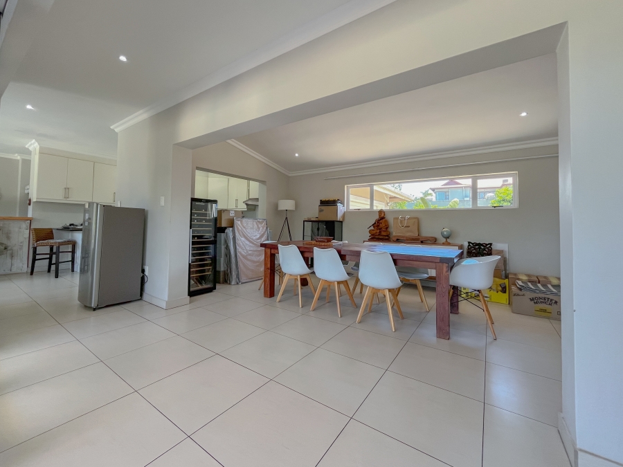 To Let 3 Bedroom Property for Rent in Sheffield Beach KwaZulu-Natal