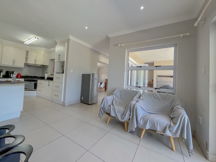 To Let 3 Bedroom Property for Rent in Sheffield Beach KwaZulu-Natal