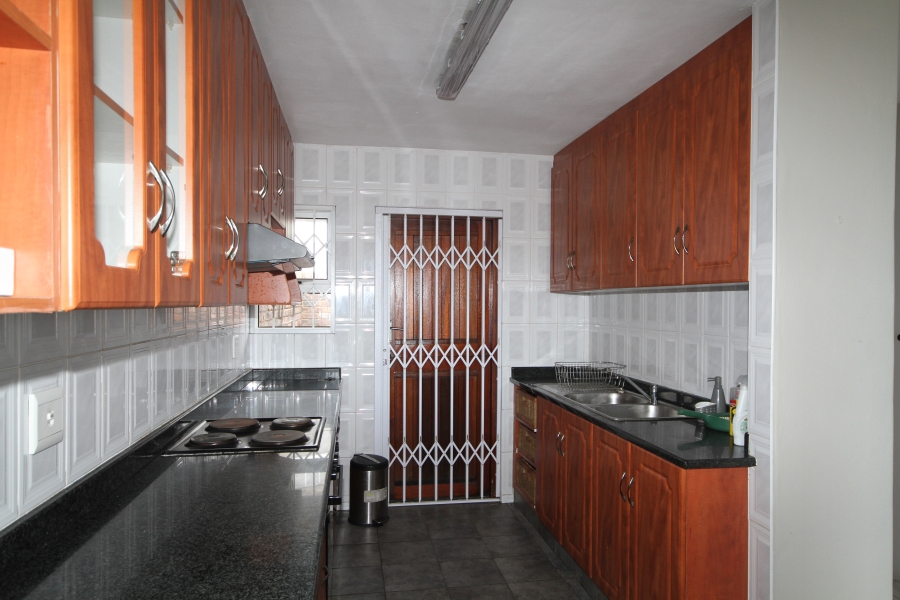 To Let 3 Bedroom Property for Rent in Amanzimtoti KwaZulu-Natal