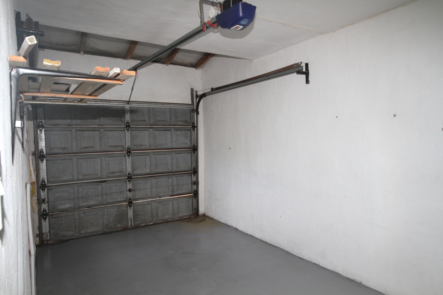 To Let 3 Bedroom Property for Rent in Amanzimtoti KwaZulu-Natal