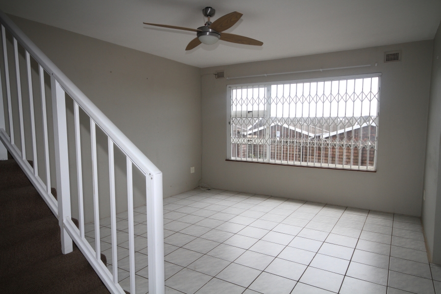 To Let 3 Bedroom Property for Rent in Amanzimtoti KwaZulu-Natal