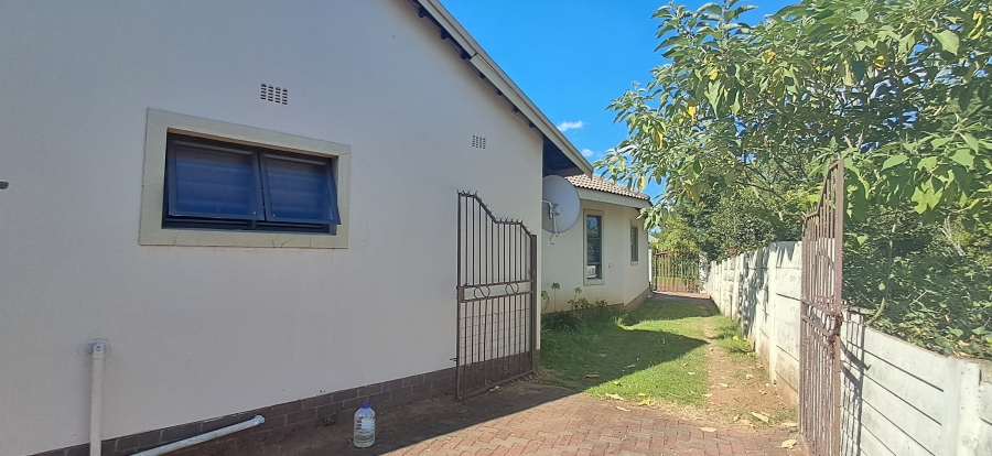 4 Bedroom Property for Sale in Huttenheights KwaZulu-Natal