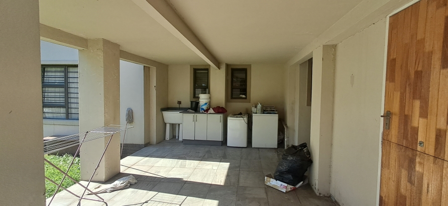 4 Bedroom Property for Sale in Huttenheights KwaZulu-Natal