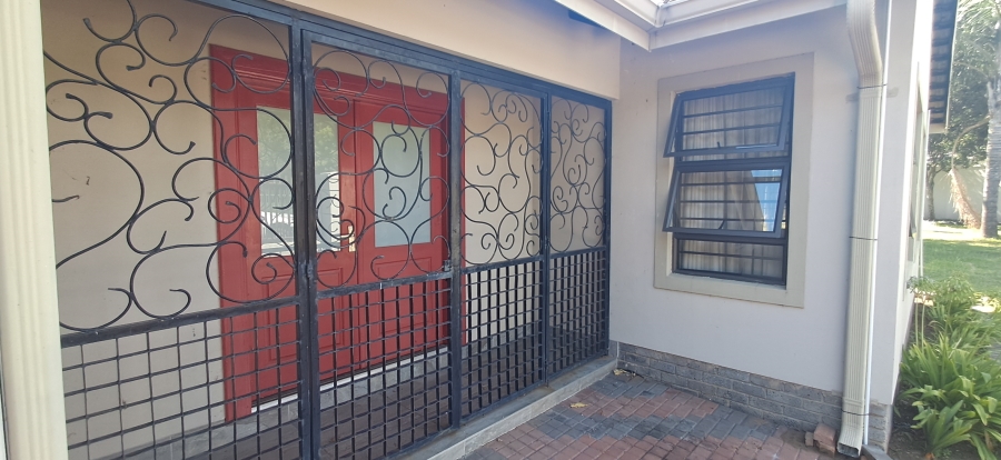 4 Bedroom Property for Sale in Huttenheights KwaZulu-Natal