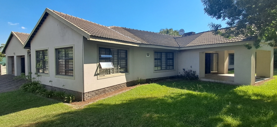 4 Bedroom Property for Sale in Huttenheights KwaZulu-Natal