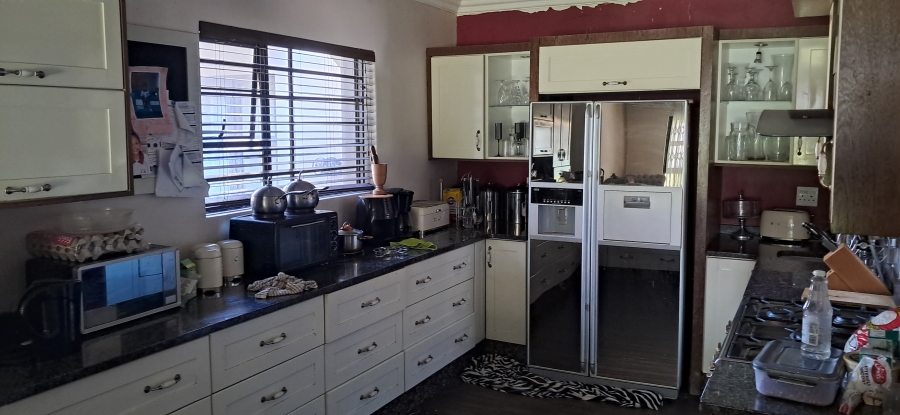 4 Bedroom Property for Sale in Huttenheights KwaZulu-Natal