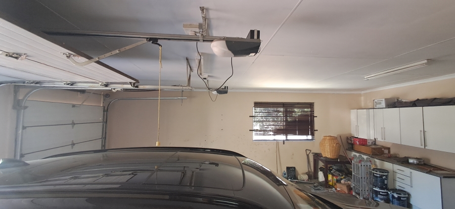 4 Bedroom Property for Sale in Huttenheights KwaZulu-Natal