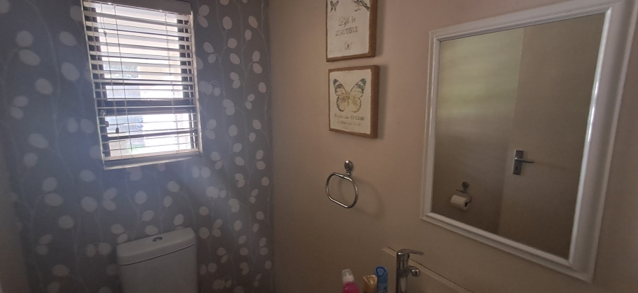 4 Bedroom Property for Sale in Huttenheights KwaZulu-Natal