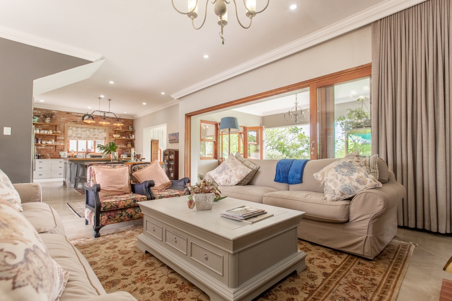 5 Bedroom Property for Sale in Cotswold Downs Estates KwaZulu-Natal