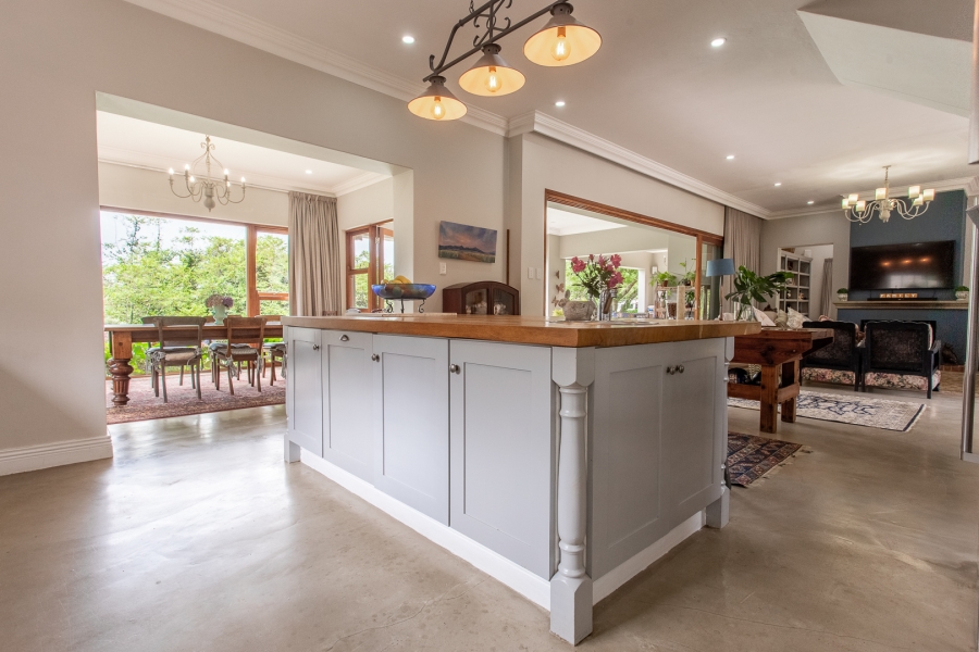 5 Bedroom Property for Sale in Cotswold Downs Estates KwaZulu-Natal