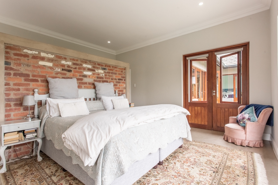 5 Bedroom Property for Sale in Cotswold Downs Estates KwaZulu-Natal