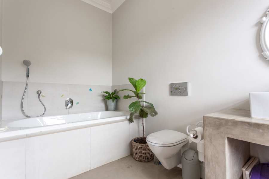 5 Bedroom Property for Sale in Cotswold Downs Estates KwaZulu-Natal