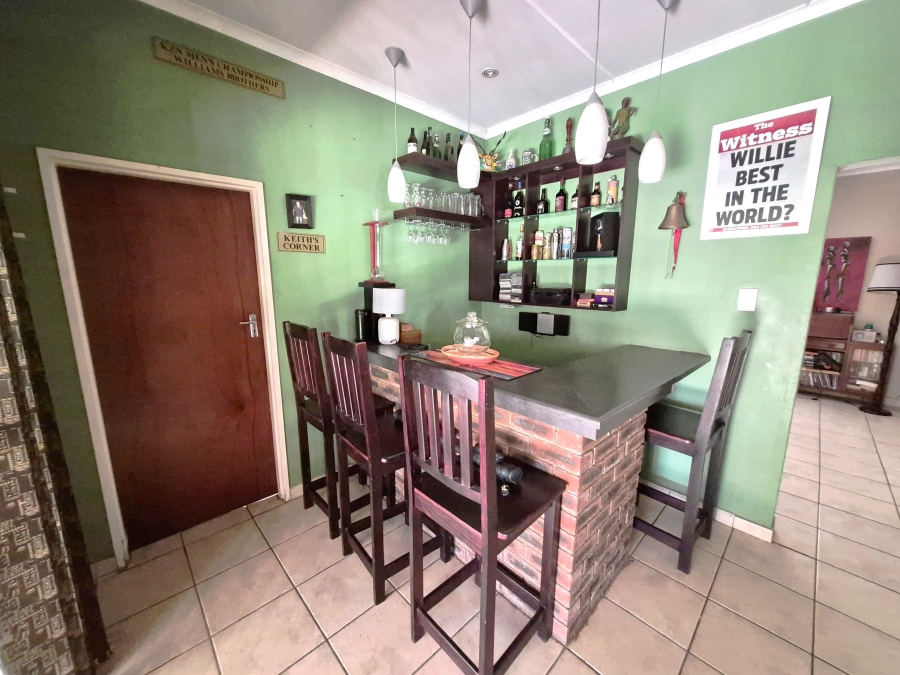 5 Bedroom Property for Sale in Scottsville KwaZulu-Natal