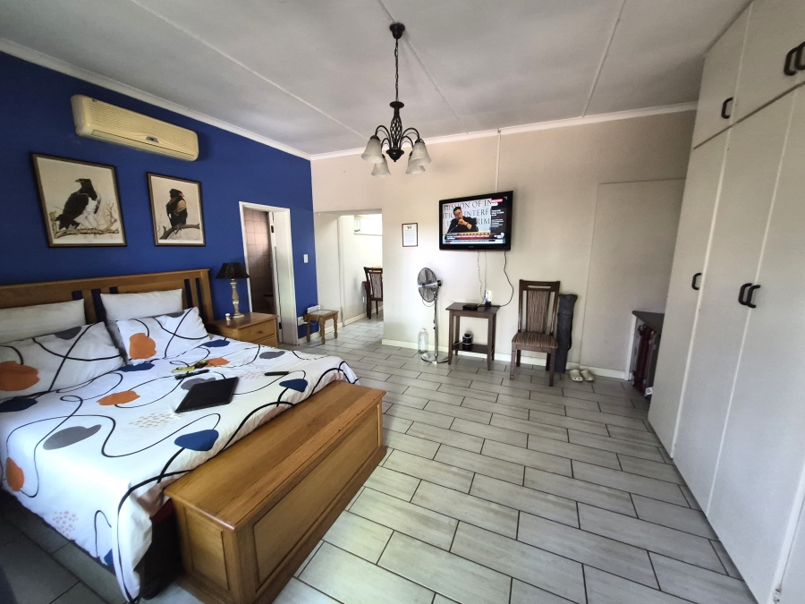 5 Bedroom Property for Sale in Scottsville KwaZulu-Natal
