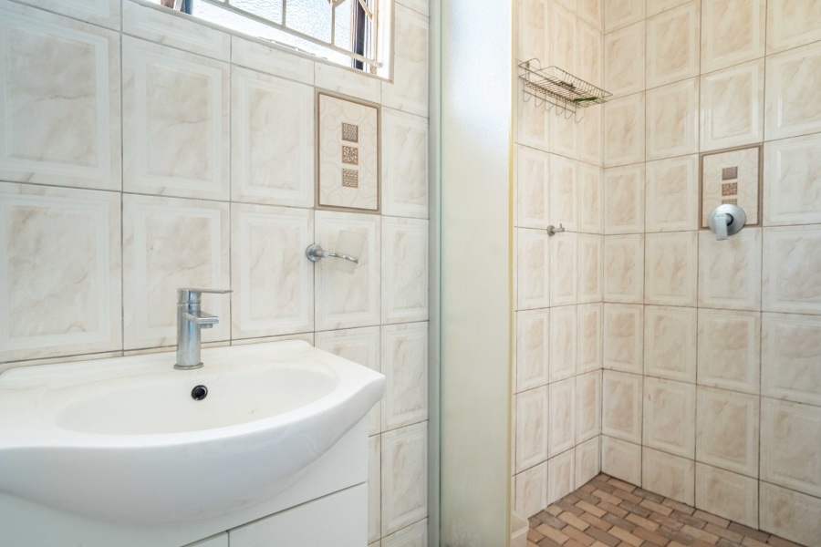 3 Bedroom Property for Sale in Lovu KwaZulu-Natal