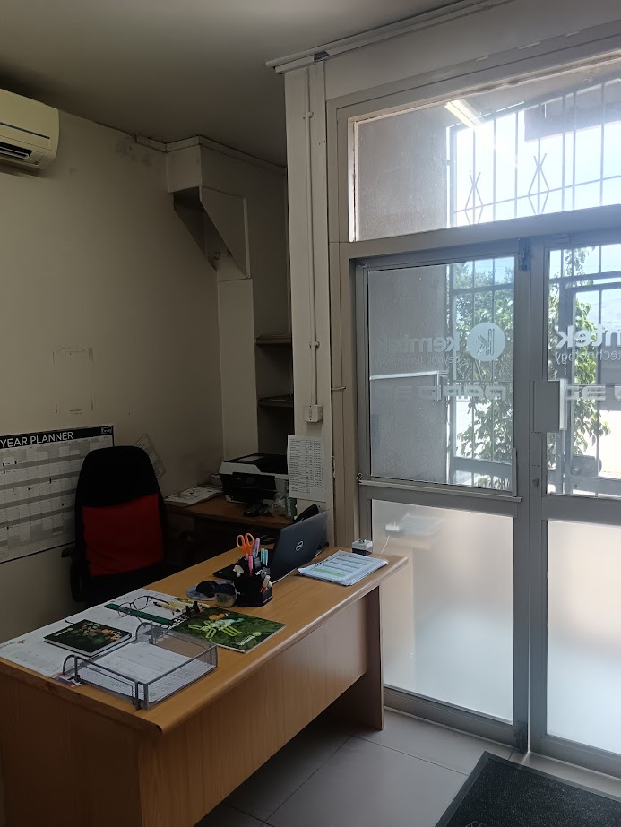 To Let commercial Property for Rent in Mahogany Ridge KwaZulu-Natal