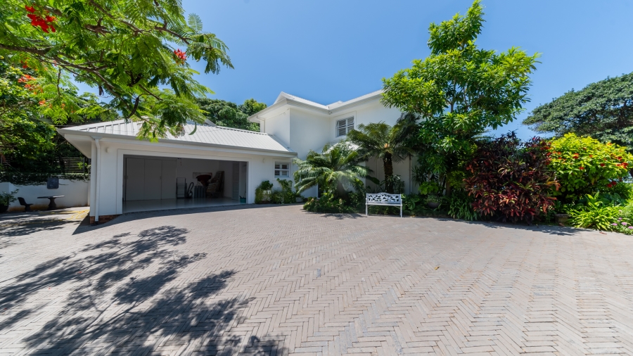 6 Bedroom Property for Sale in Willard Beach KwaZulu-Natal