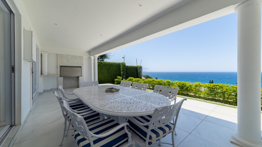 6 Bedroom Property for Sale in Willard Beach KwaZulu-Natal