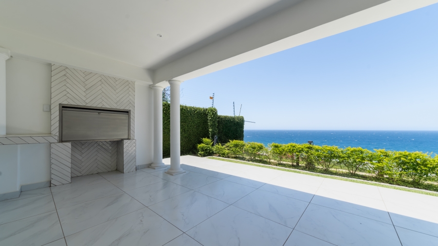6 Bedroom Property for Sale in Willard Beach KwaZulu-Natal