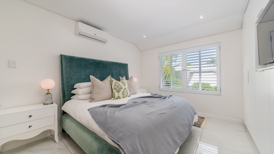 6 Bedroom Property for Sale in Willard Beach KwaZulu-Natal