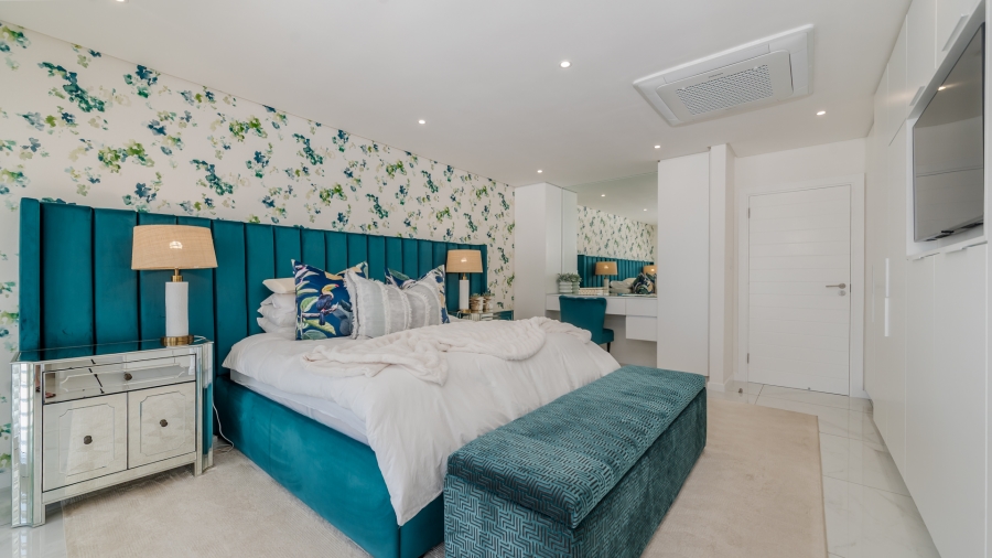 6 Bedroom Property for Sale in Willard Beach KwaZulu-Natal