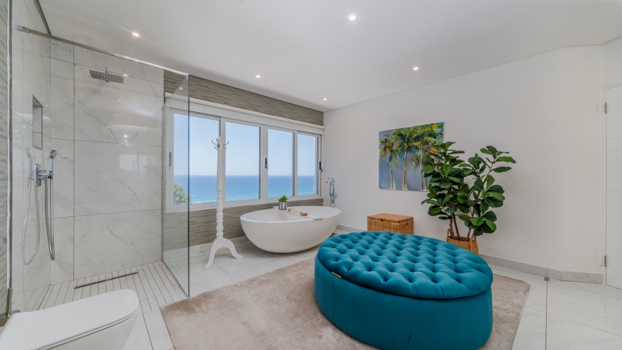 6 Bedroom Property for Sale in Willard Beach KwaZulu-Natal