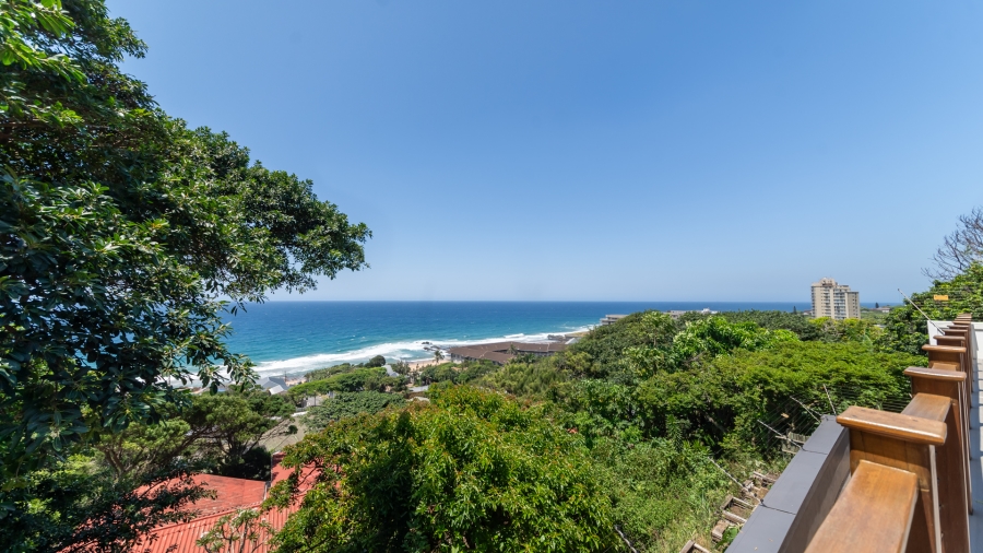 6 Bedroom Property for Sale in Willard Beach KwaZulu-Natal