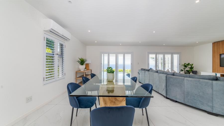 6 Bedroom Property for Sale in Willard Beach KwaZulu-Natal