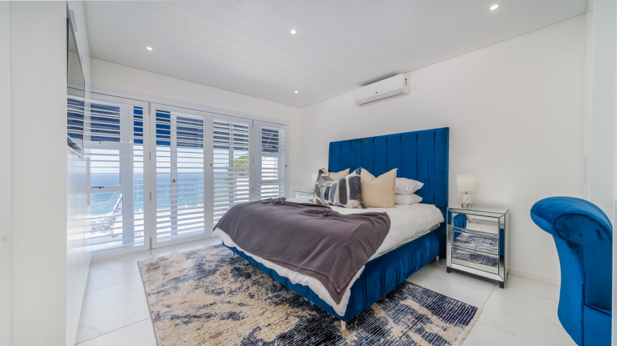 6 Bedroom Property for Sale in Willard Beach KwaZulu-Natal