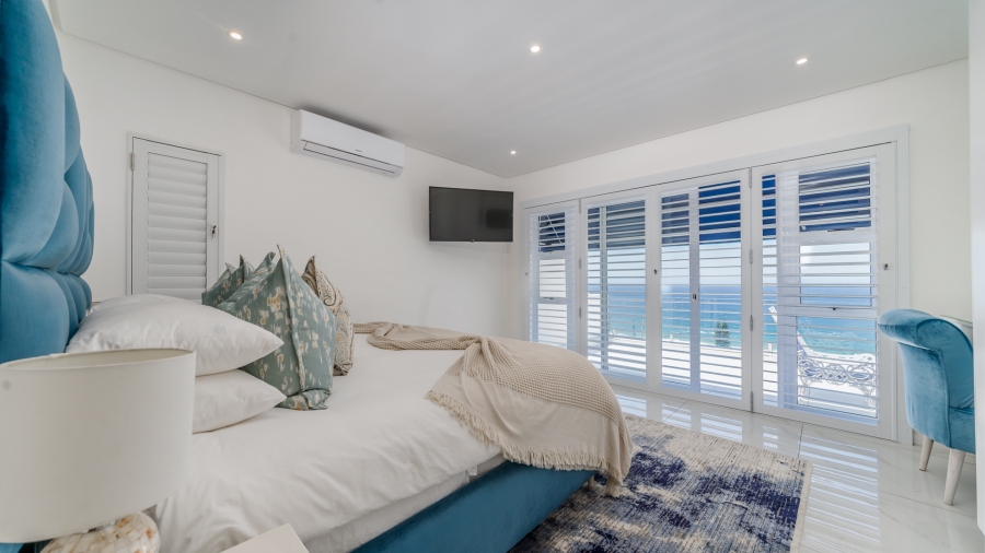 6 Bedroom Property for Sale in Willard Beach KwaZulu-Natal