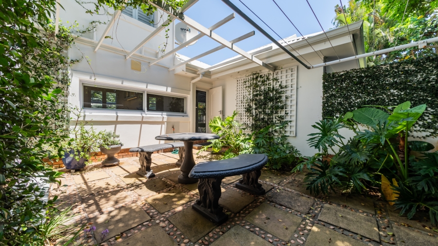 6 Bedroom Property for Sale in Willard Beach KwaZulu-Natal