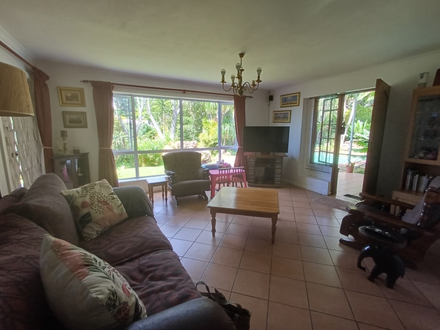 To Let 3 Bedroom Property for Rent in Waterfall KwaZulu-Natal