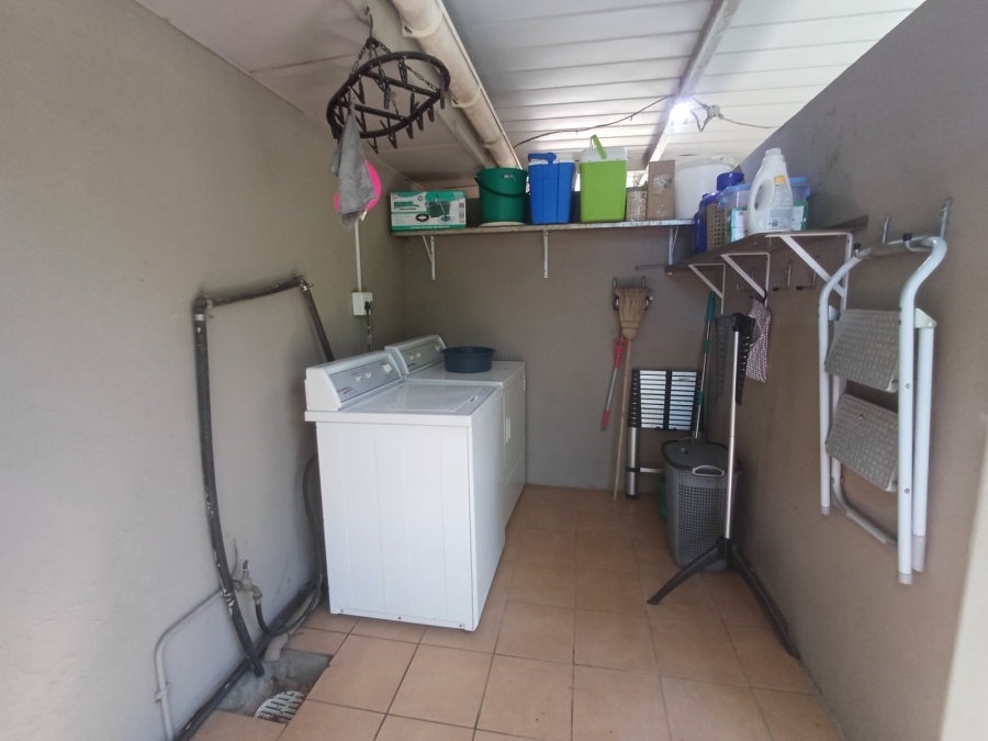 To Let 3 Bedroom Property for Rent in Waterfall KwaZulu-Natal