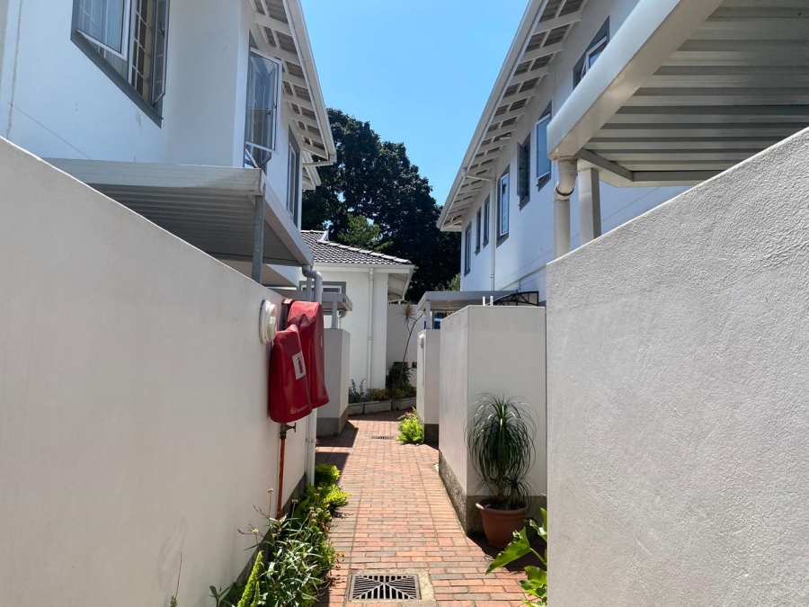 2 Bedroom Property for Sale in Glenwood KwaZulu-Natal