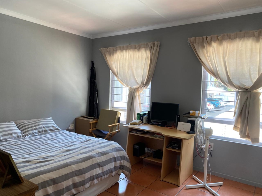 2 Bedroom Property for Sale in Glenwood KwaZulu-Natal
