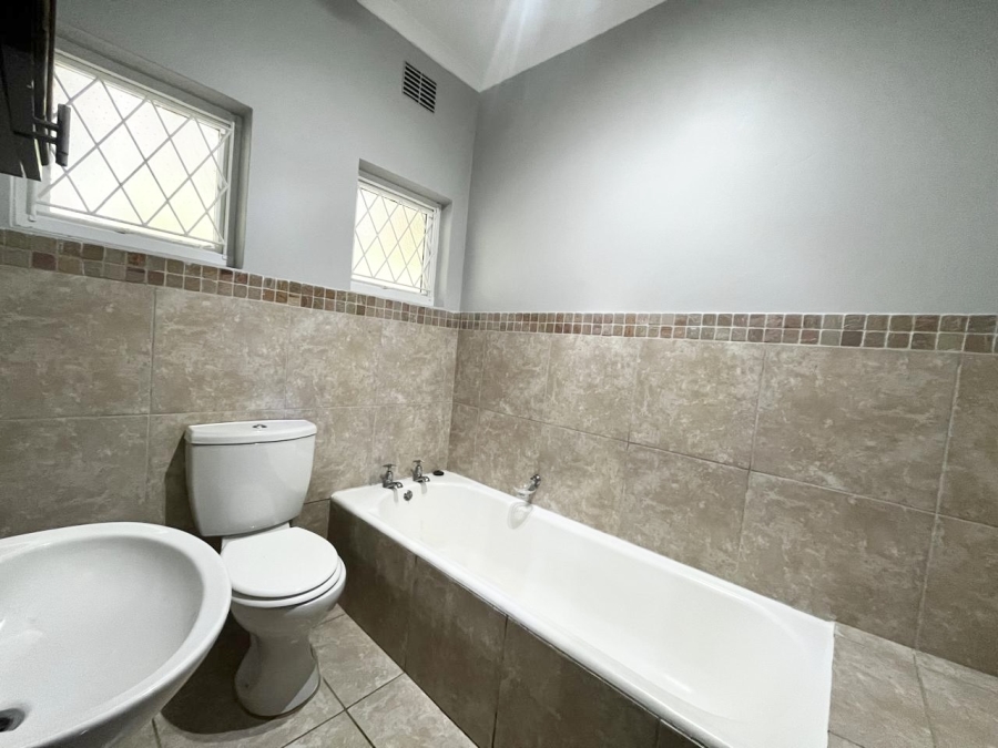 To Let 4 Bedroom Property for Rent in Ballito Central KwaZulu-Natal