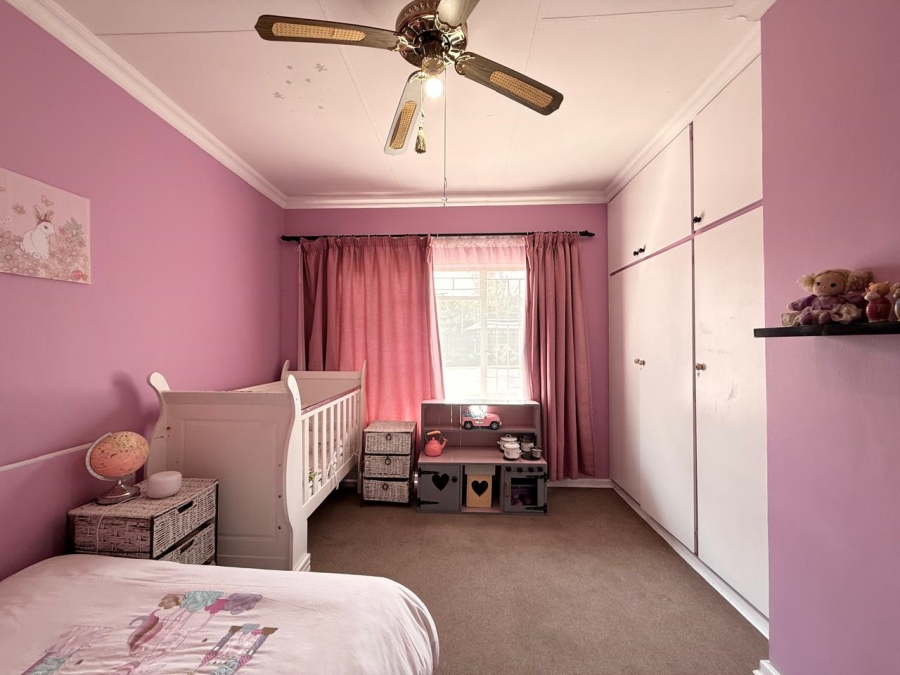 5 Bedroom Property for Sale in Aviary Hill KwaZulu-Natal