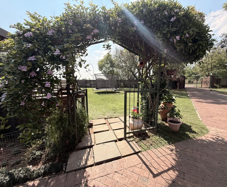 5 Bedroom Property for Sale in Aviary Hill KwaZulu-Natal