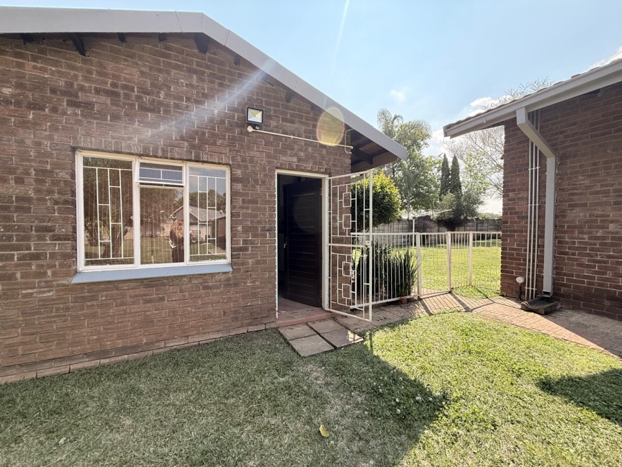 5 Bedroom Property for Sale in Aviary Hill KwaZulu-Natal
