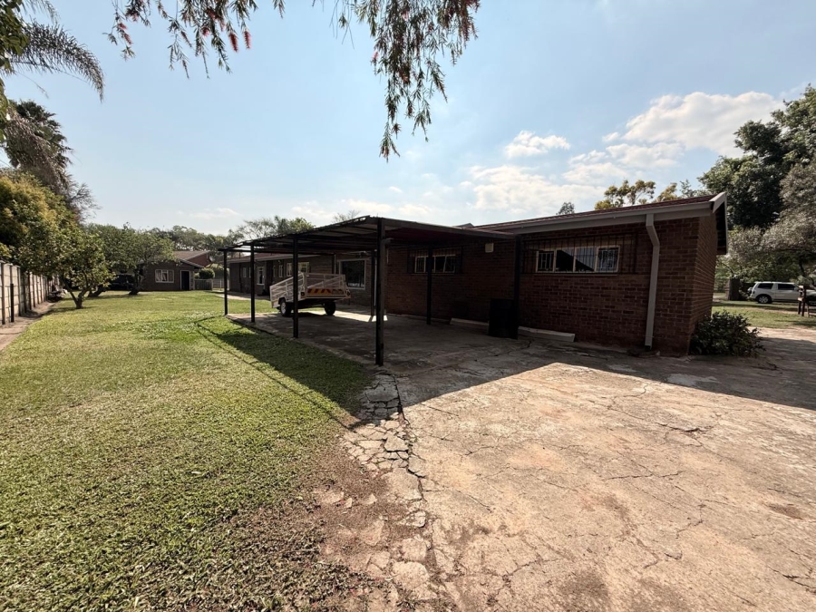 5 Bedroom Property for Sale in Aviary Hill KwaZulu-Natal