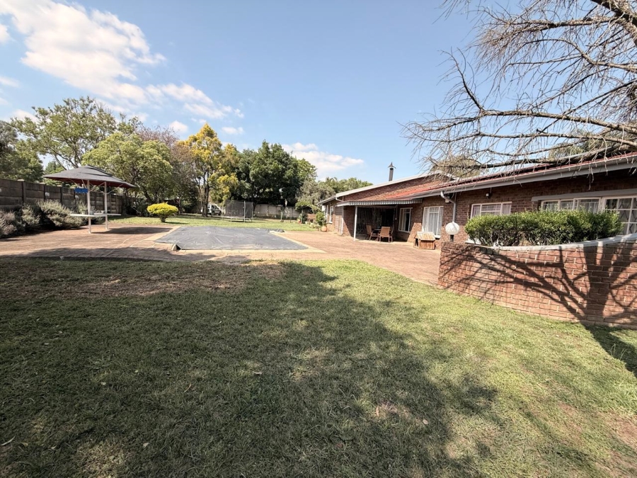 5 Bedroom Property for Sale in Aviary Hill KwaZulu-Natal